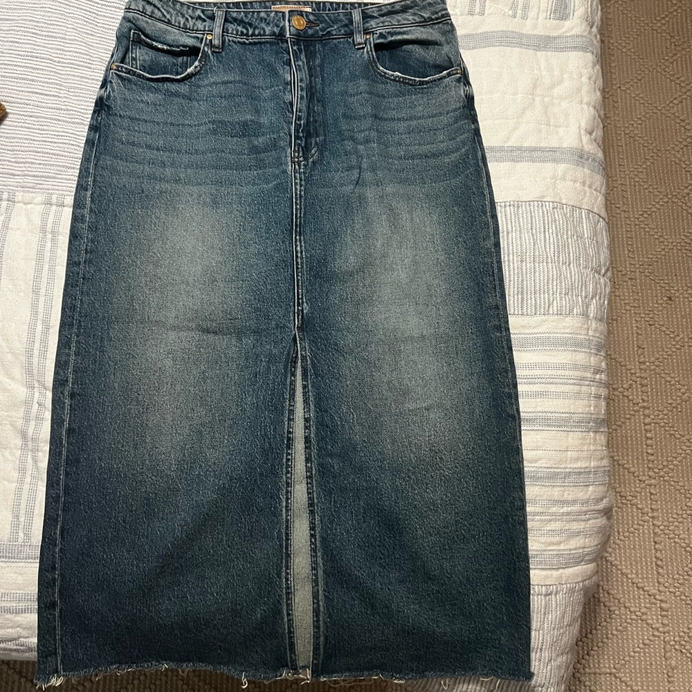 Kut from the Kloth Blue Denim Skirt